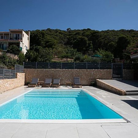 Villa Pine House à Agioi Extérieur photo