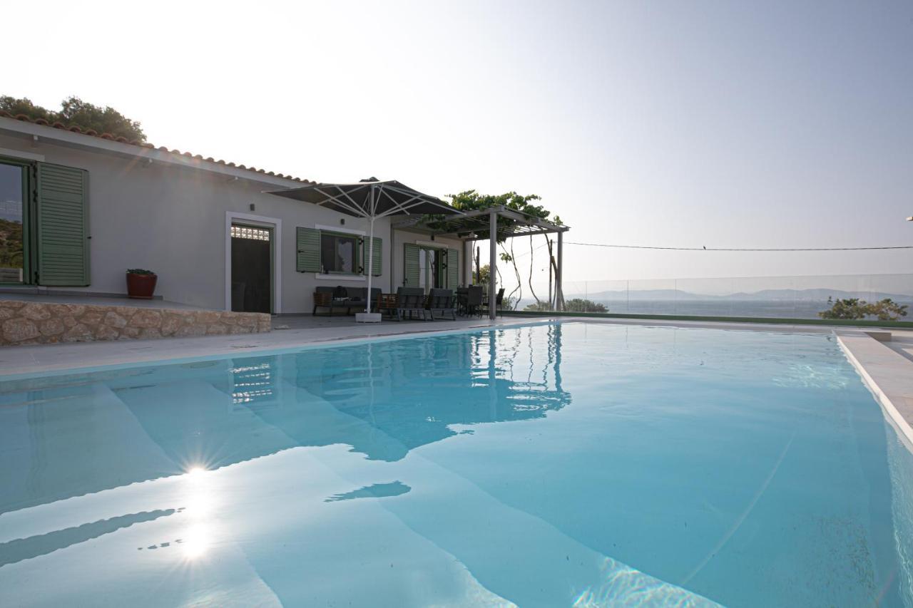Villa Pine House à Agioi Extérieur photo